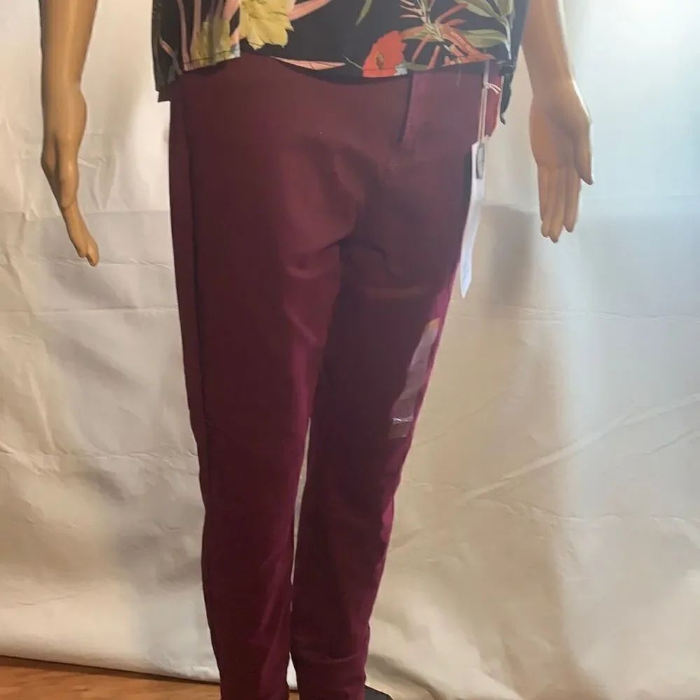 New Celebrity Pink High Rise Ankle Colored Skinny Regular Burgundy Maroon Jean
